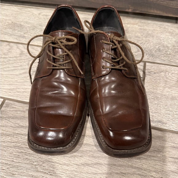 Kenneth Cole Men's Brown Leather Dress Shoes - Picture 2 of 7